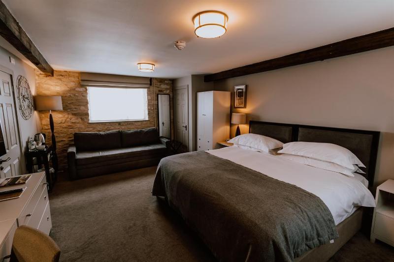 Deluxe, Family, Triple, Double Bed