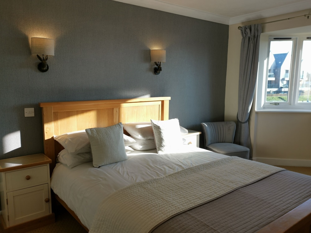 The River Haven Hotel 12/39