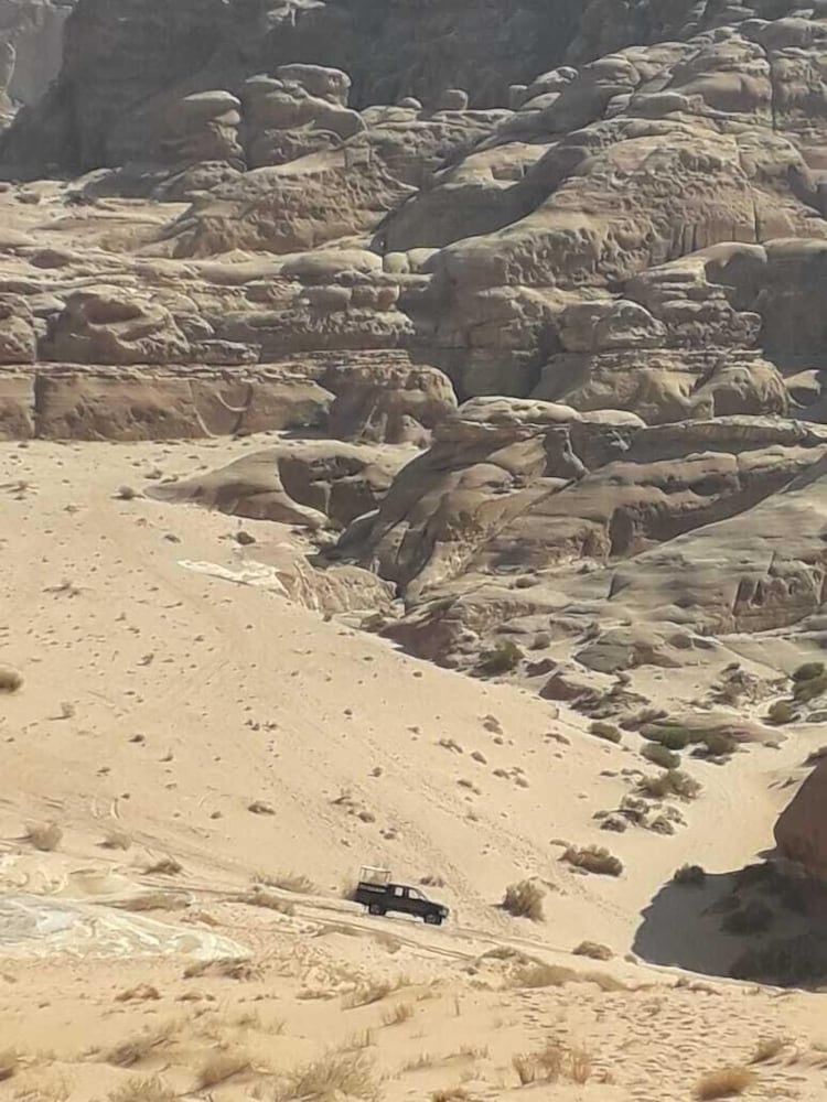 Desert Lovers Camp 27/48