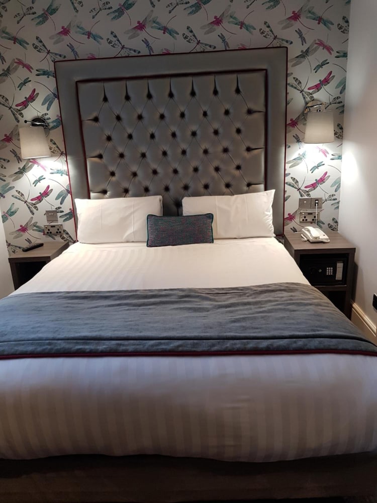 The Beverley Hotel 23/50