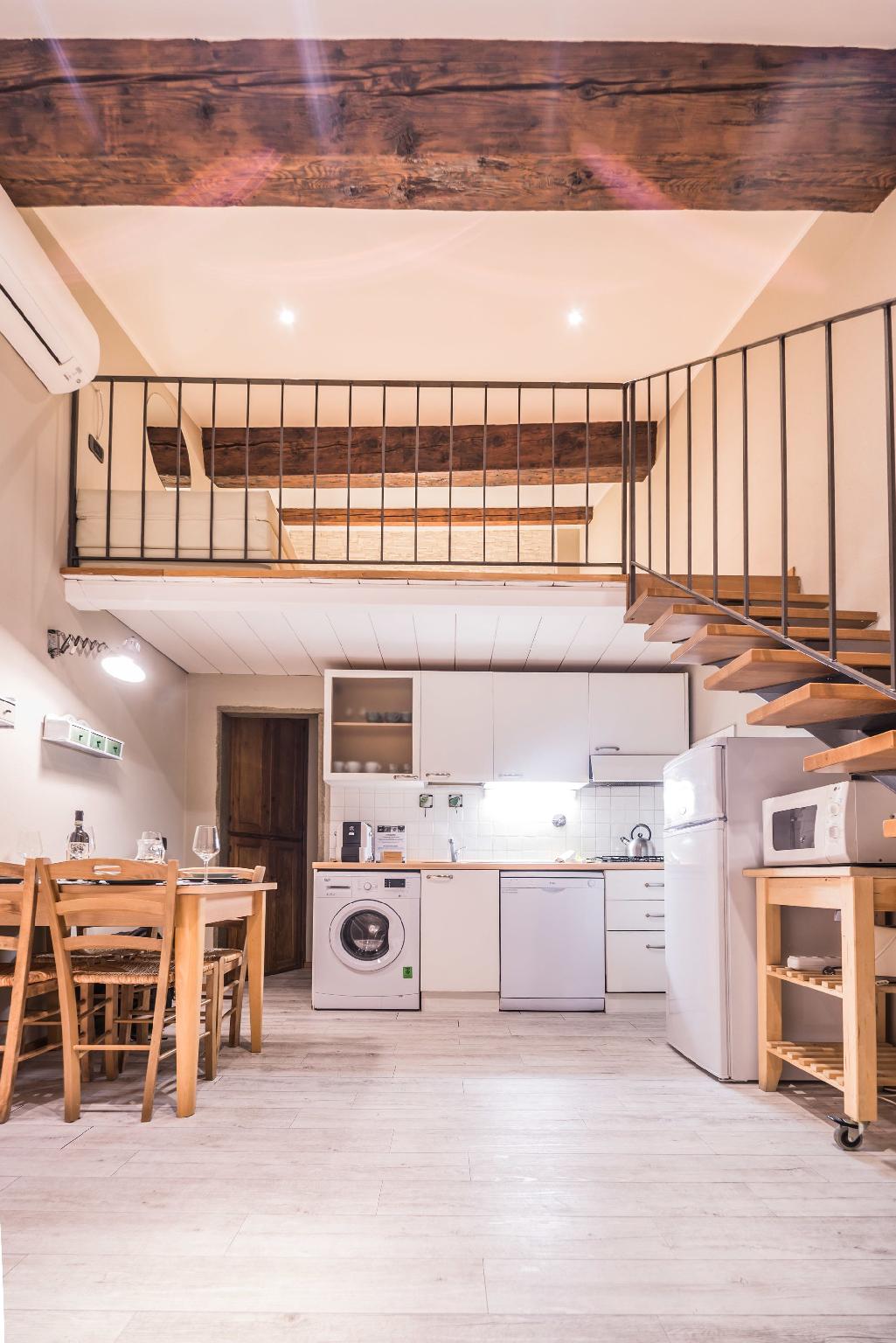 A Few Steps to The Duomo Comfortable 1BD Apt 7/23