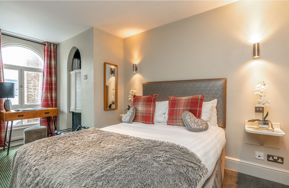 COZY, ORCHID, DOUBLE BED