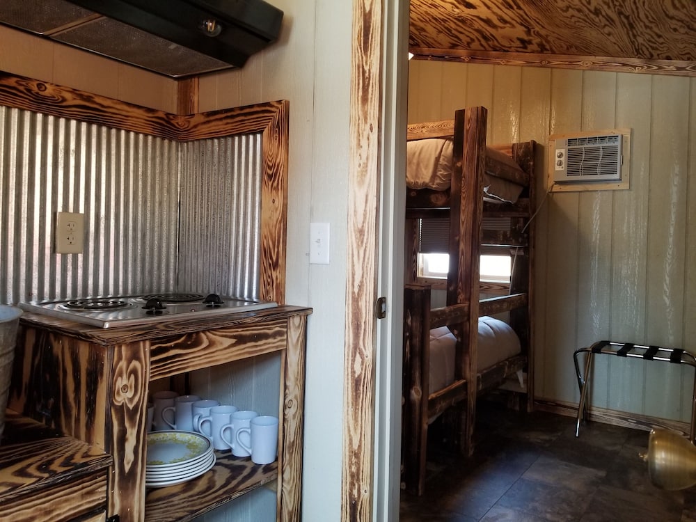 Ozark Village Resort 25/67