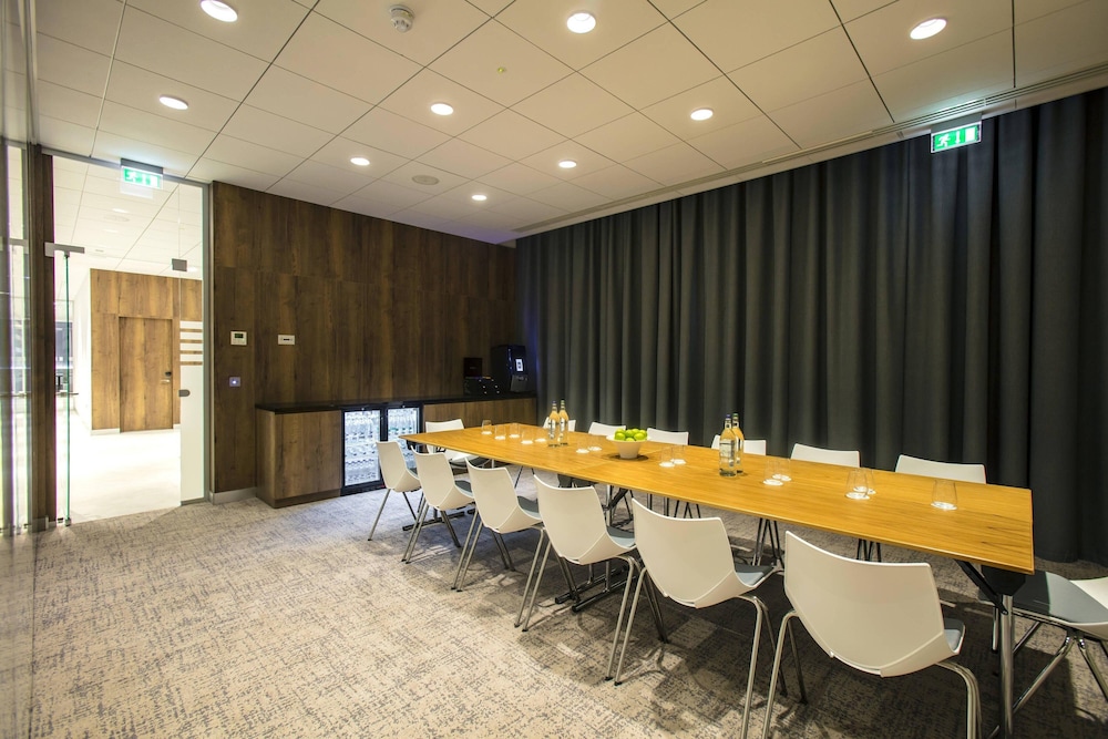 Courtyard By Marriott Edinburgh West 50/55