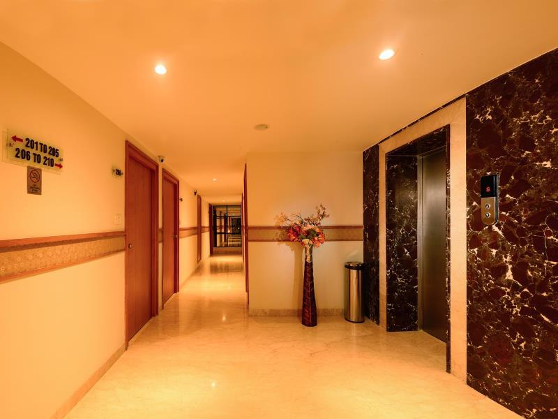 OYO Rooms Cross Cut Road Gokhale Street 4/34