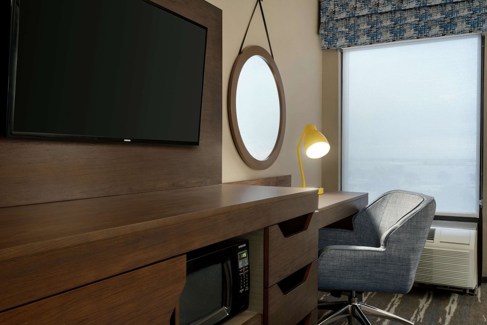 Hampton Inn Phoenix/Chandler 26/40