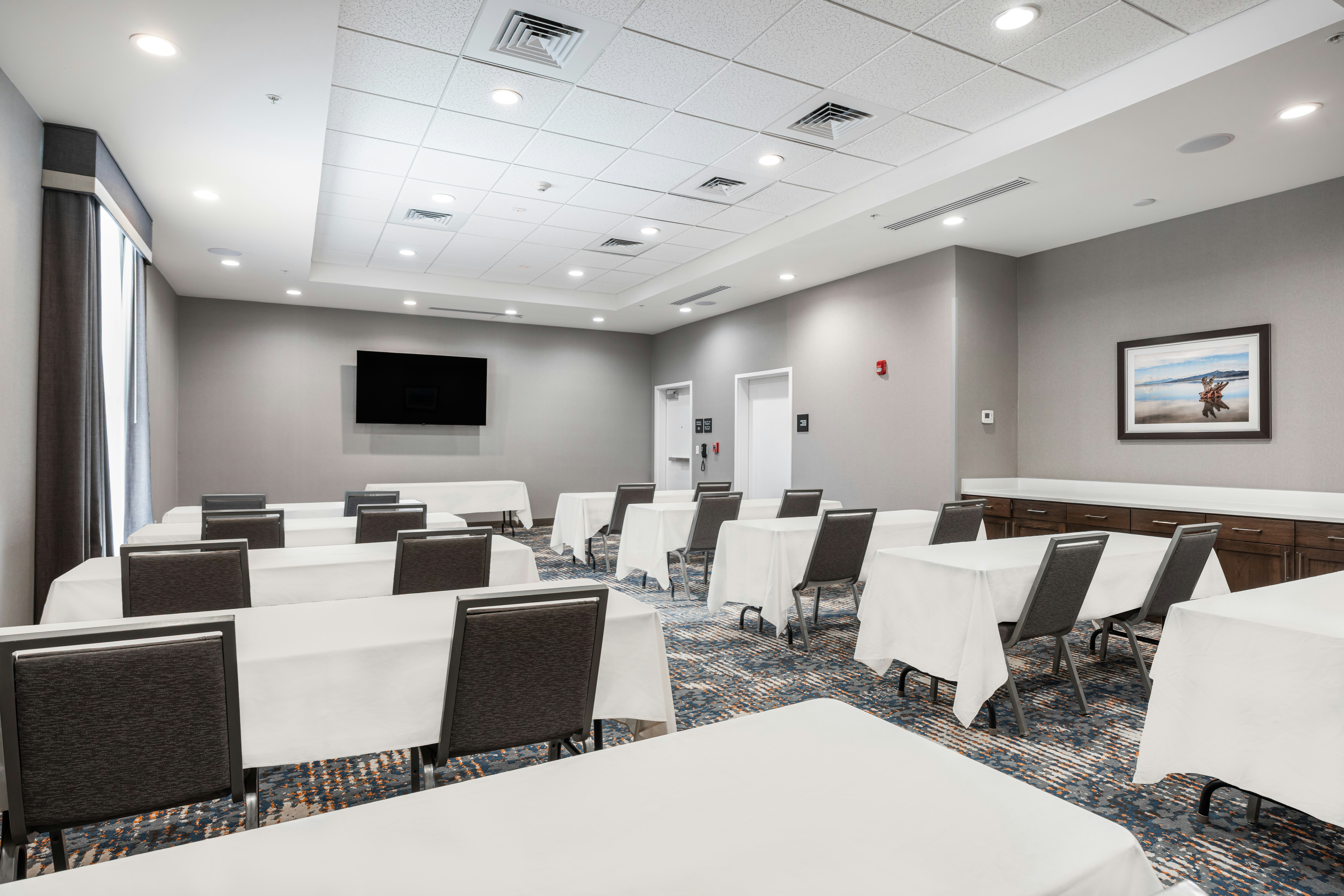 Hampton Inn & Suites Logan 45/48