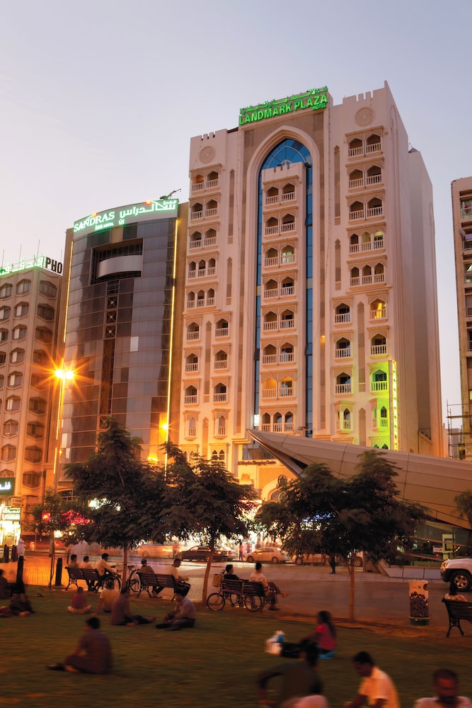Landmark Plaza Baniyas in DUBAI