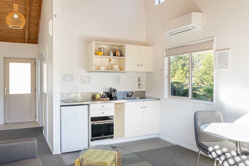 ABEL TASMAN LODGE 7/62