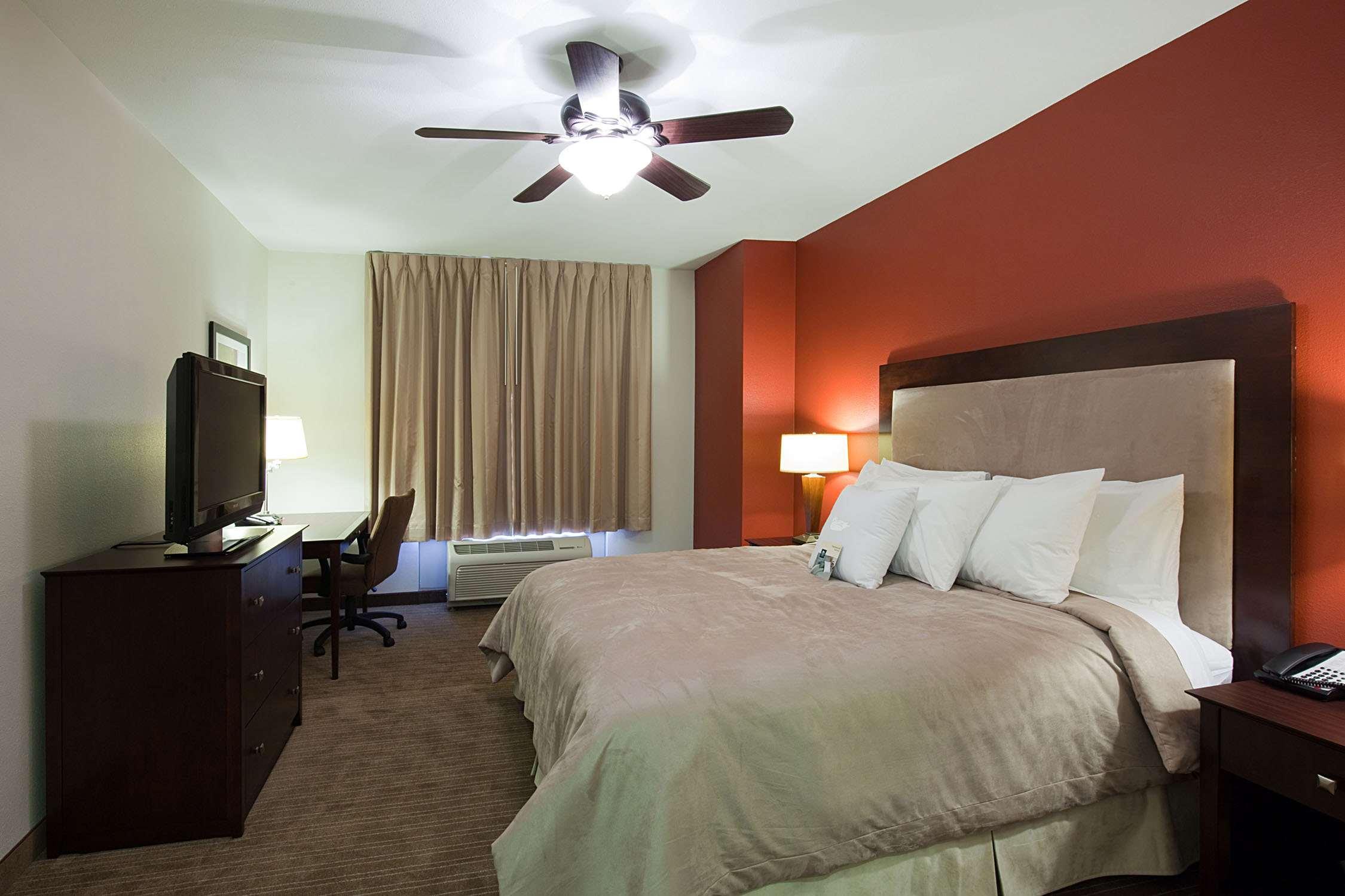 STUDIO, SUITE, KING BED, ACCESSIBLE