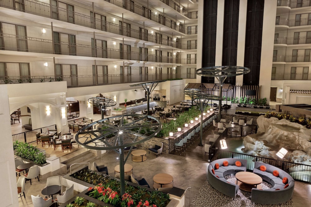 The Signature Suites 52/67