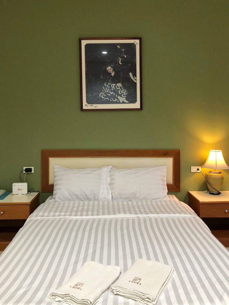 STANDARD, DOUBLE BED