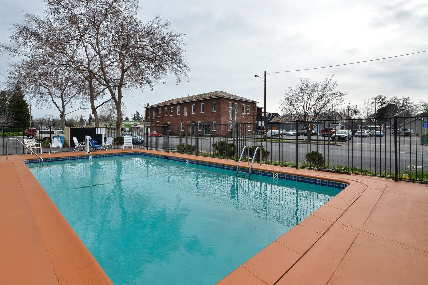 Americas Best Value Inn Chico 22/30
