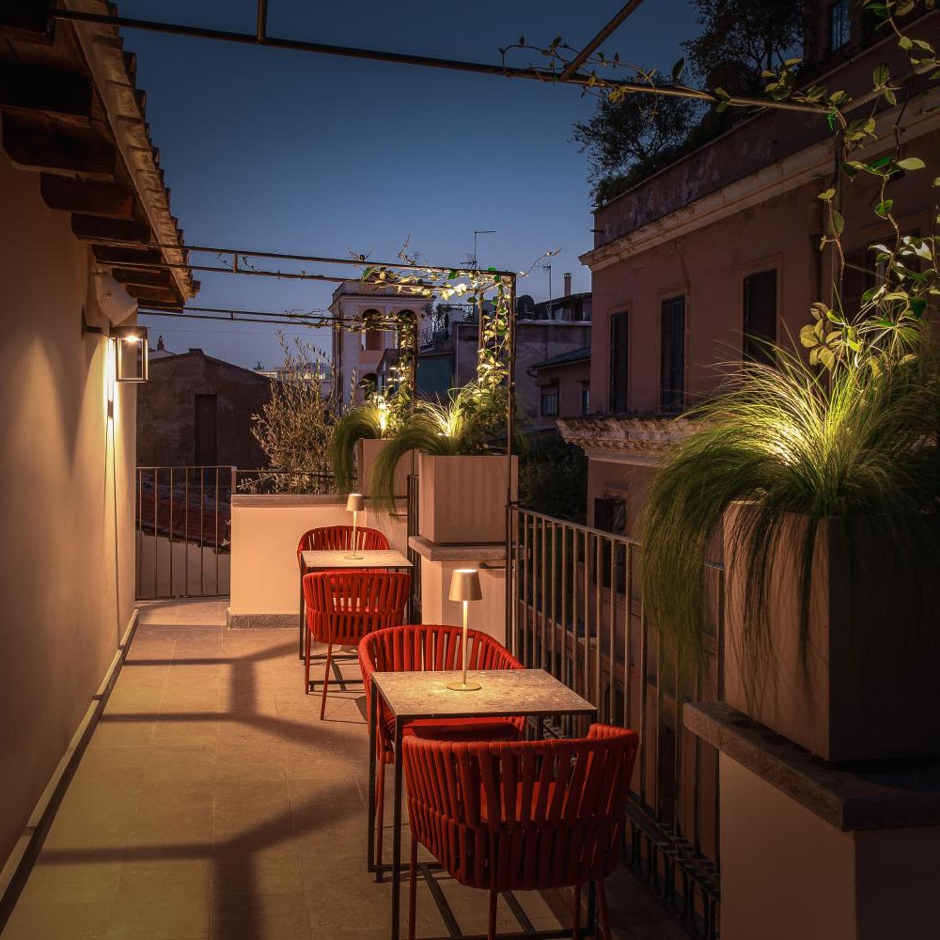 THE STEPS Hotel by Eitch Collection 42/50