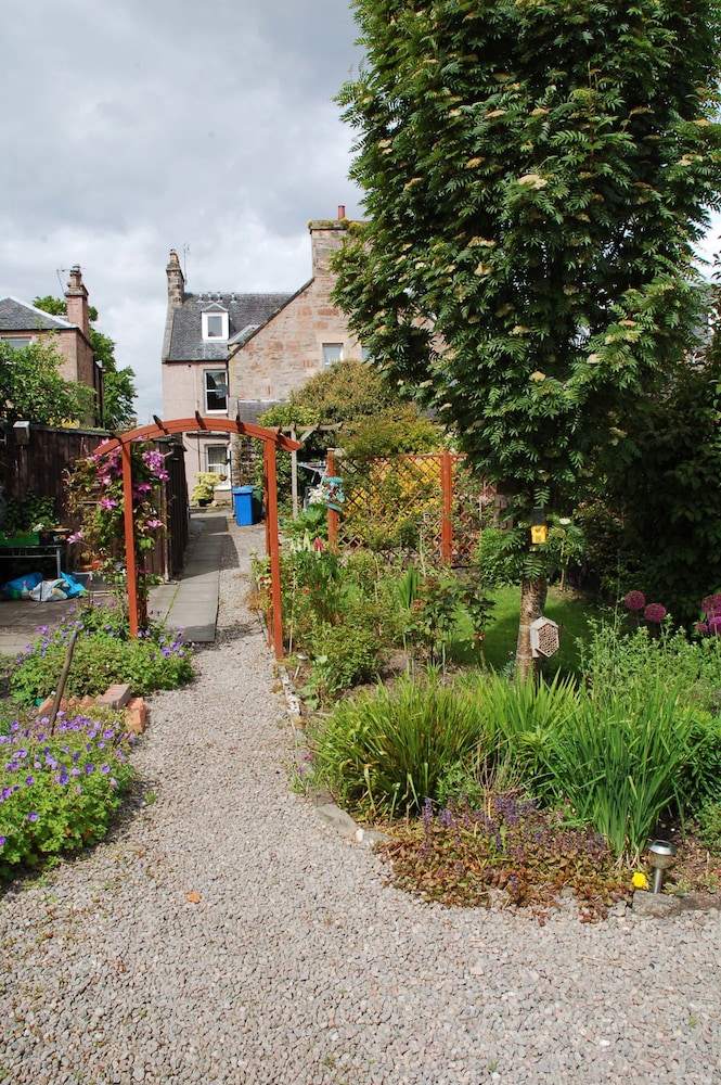 Talisker Guest House 33/44
