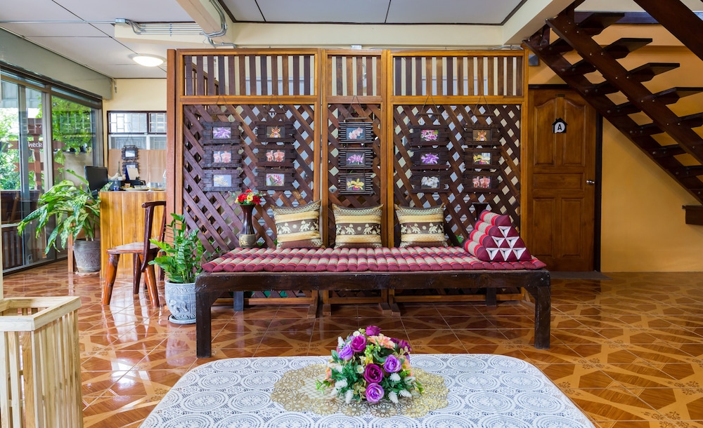 Banchan Hostel 5/24