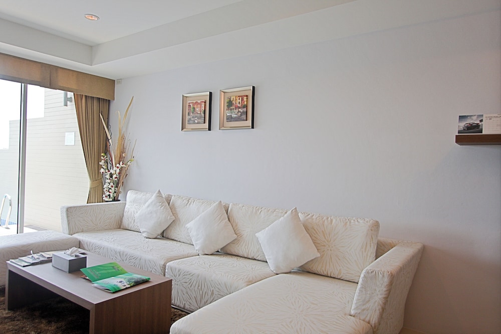 BANGTAO TROPICAL RESIDENCE RESORT & SPA 34/52
