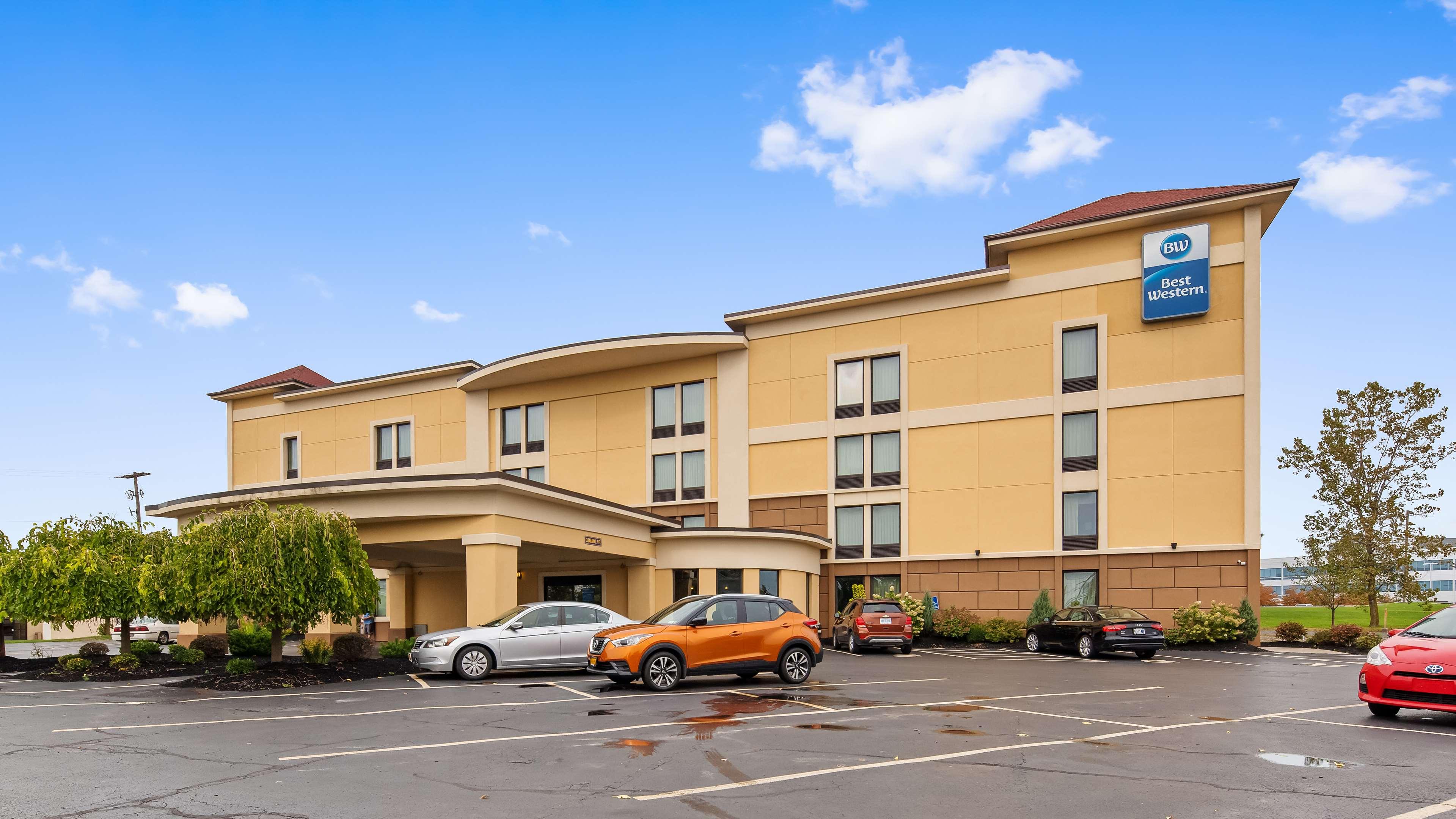 Best Western The Inn At Buffalo Airport 14/18