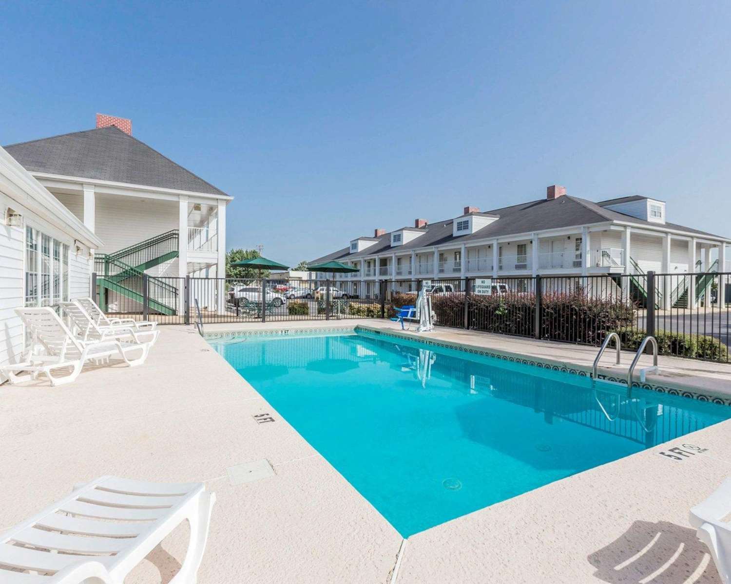 Rodeway Inn Sylacauga Hwy 280 16/16