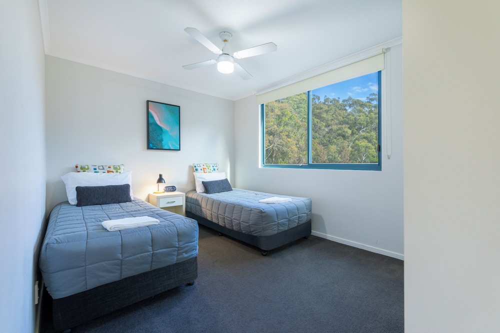 2 Bedrooms, King and Twin Beds