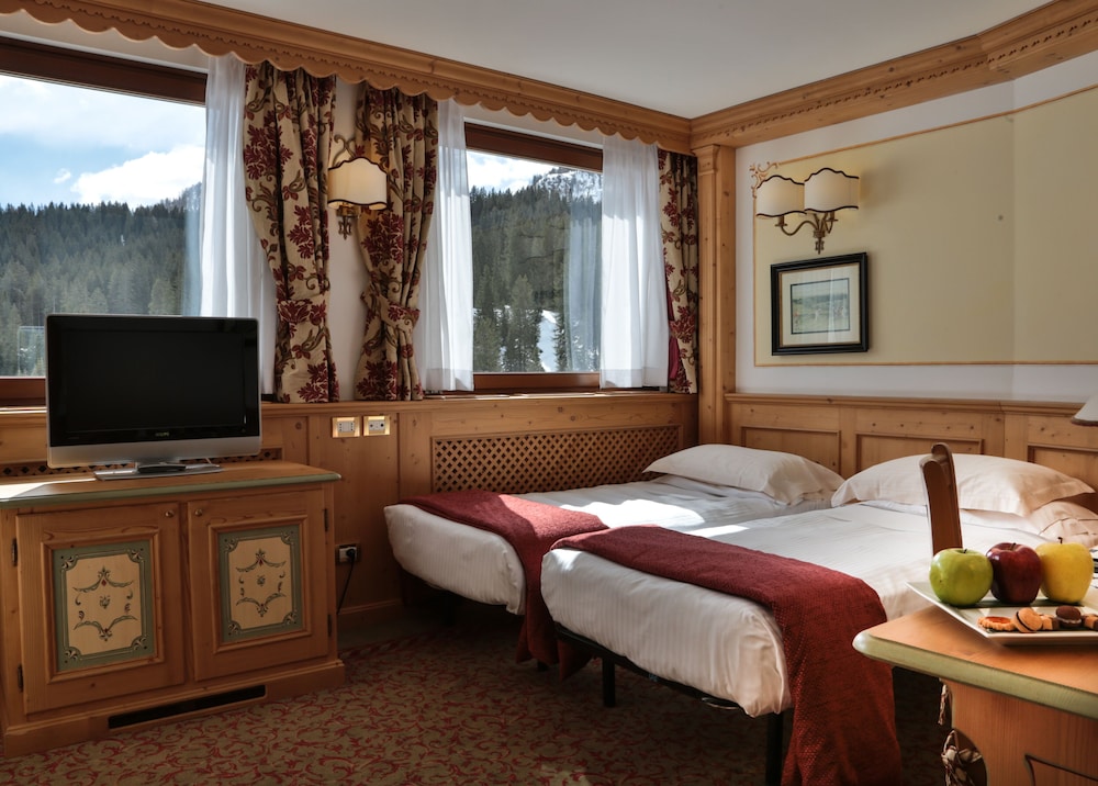 Th Madonna Di Campiglio Golf Hotel 20/74