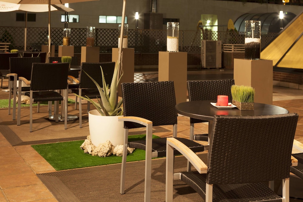 Ac Hotel Leon San Antonio 39/46