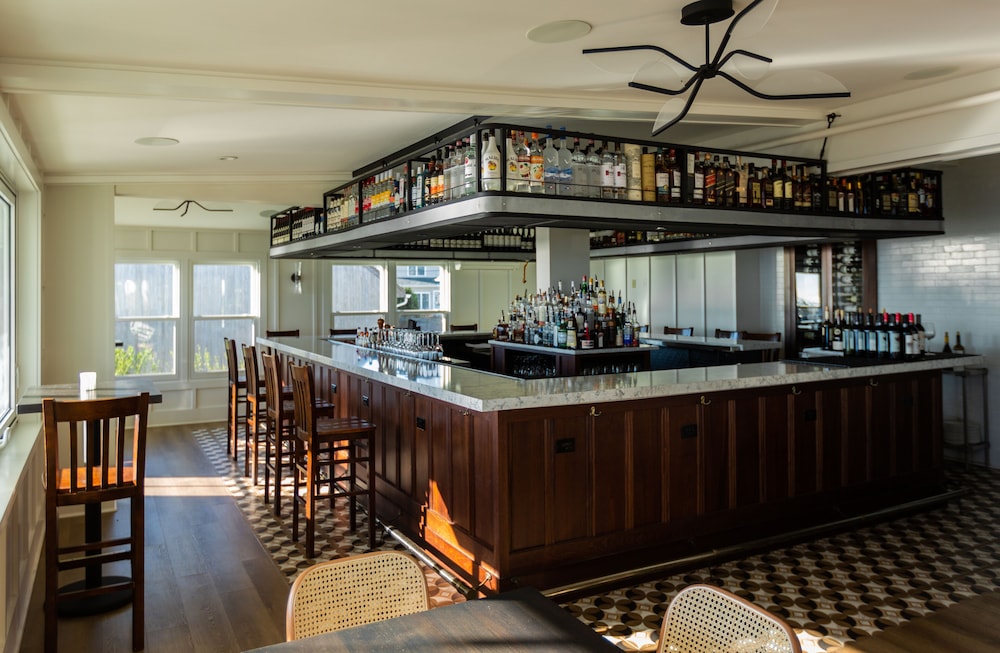 The Shore House 38/50