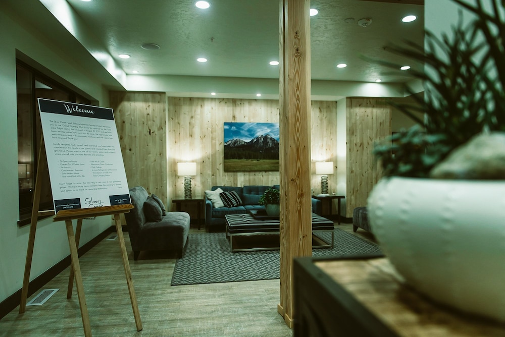 Silver Creek Hotel 29/50