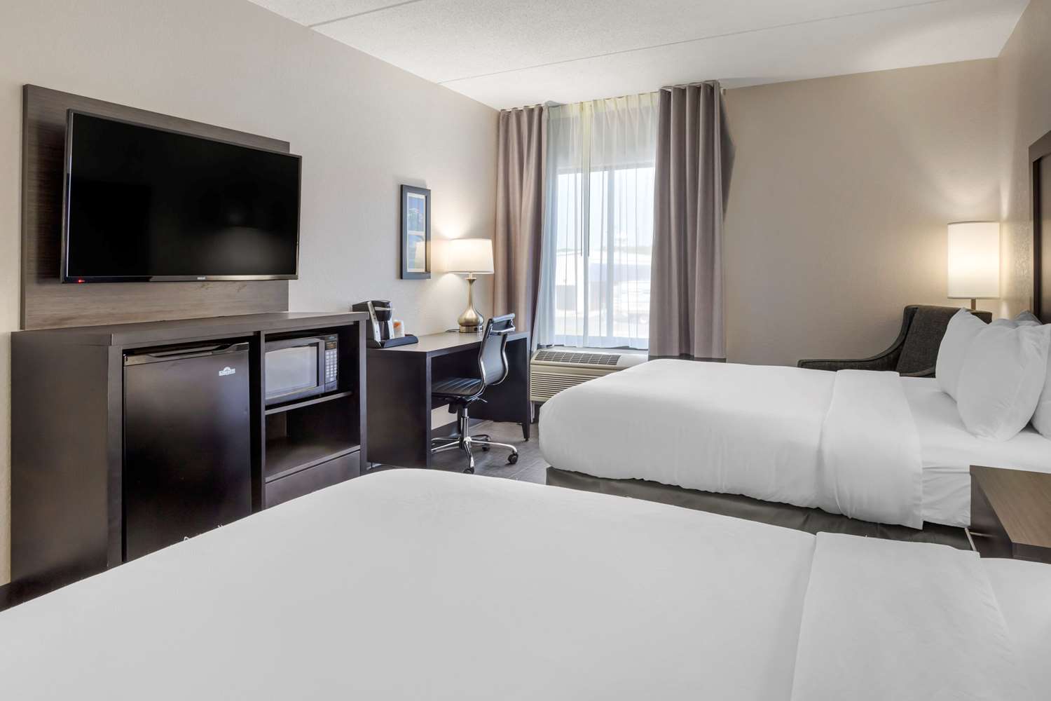 Room, 2 Queen Beds
