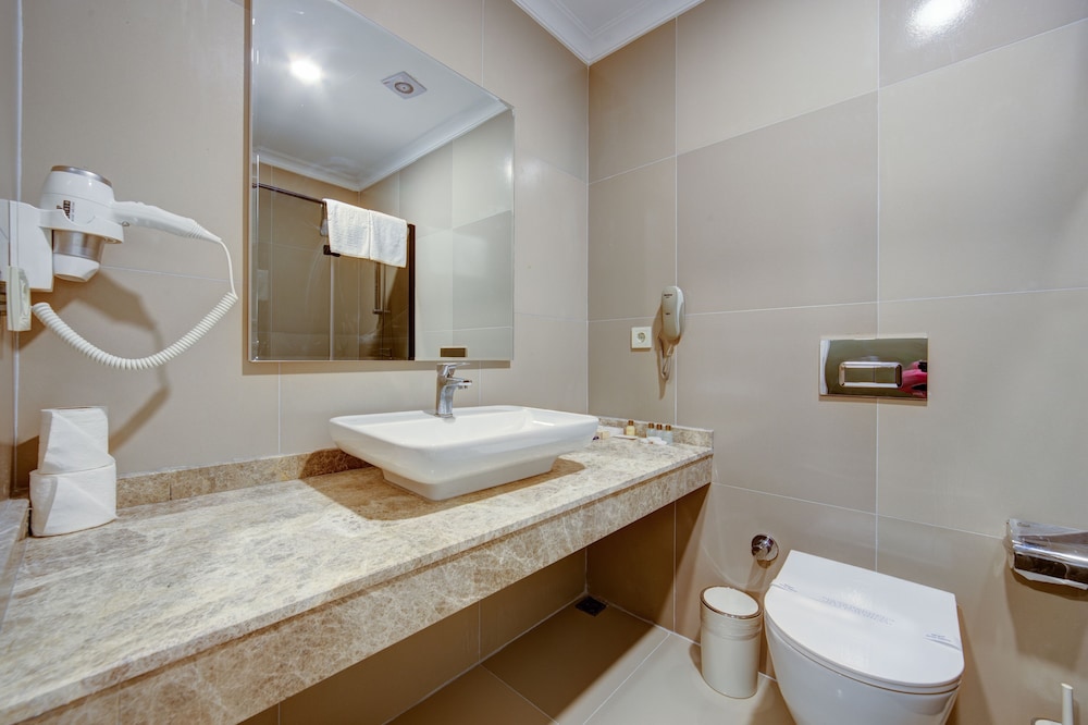 Altin Orfoz Hotel 46/50