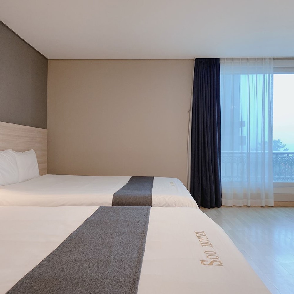 Gyeongpo Soo Hotel 37/68