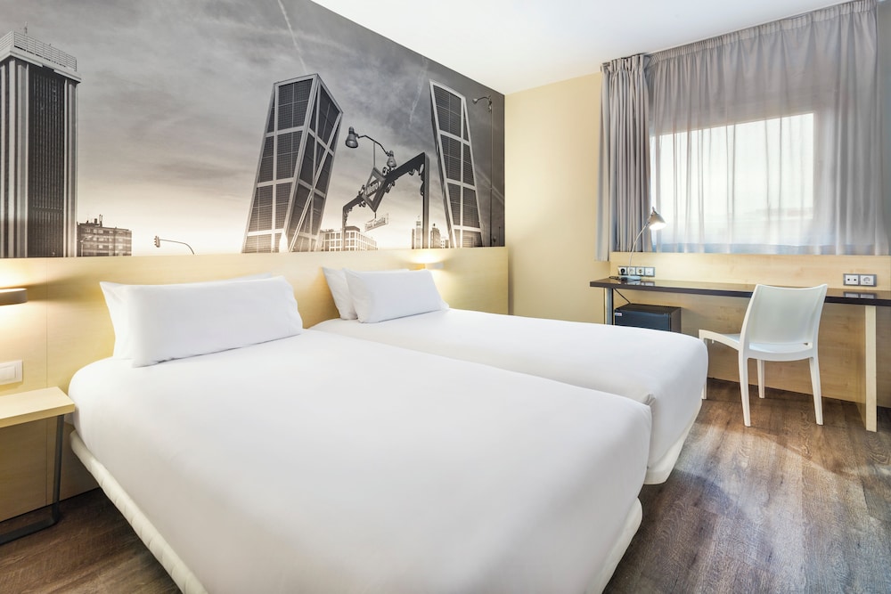 B&B HOTEL Madrid Aeropuerto T1 T2 T3 5/24