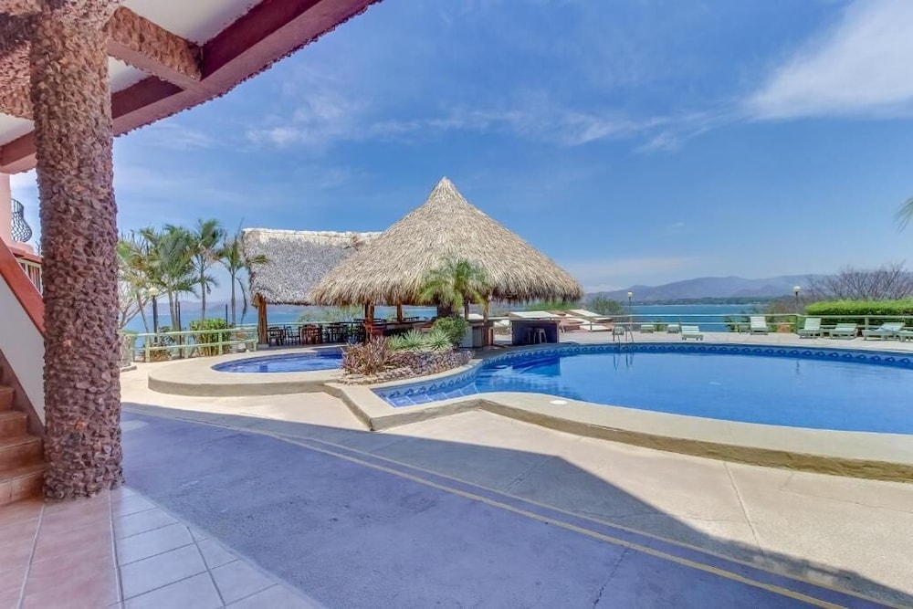 Flamingo Marina Resort 12/30
