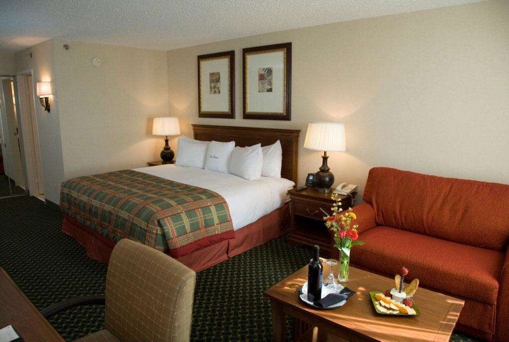 Somerset Hotel and Conference Center 22/63