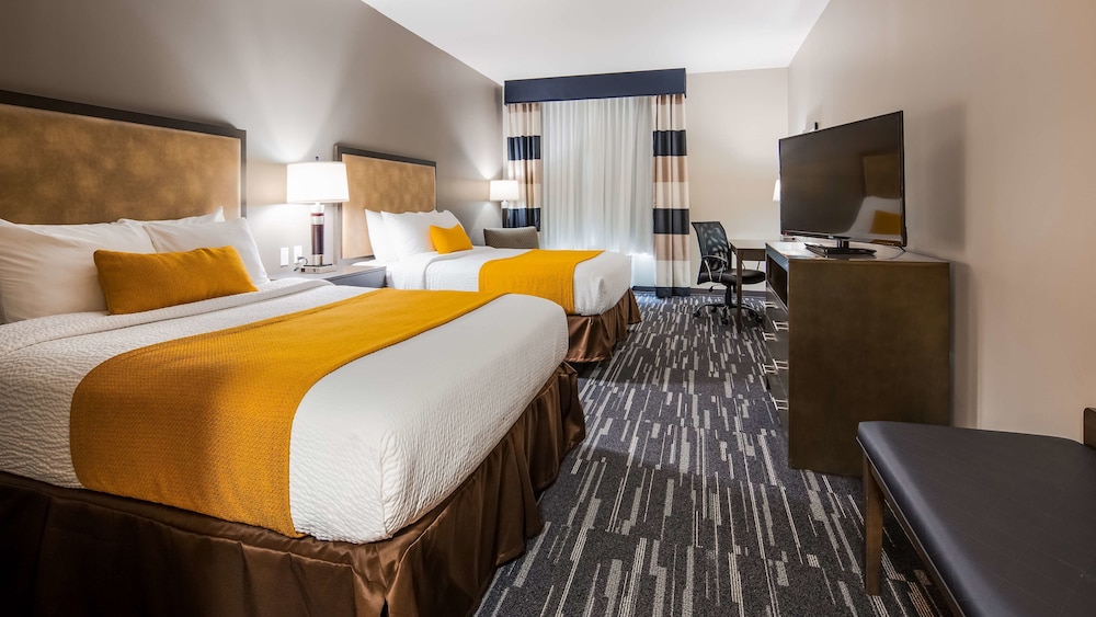 Best Western Plus Cranberry-Pittsburgh North 13/52