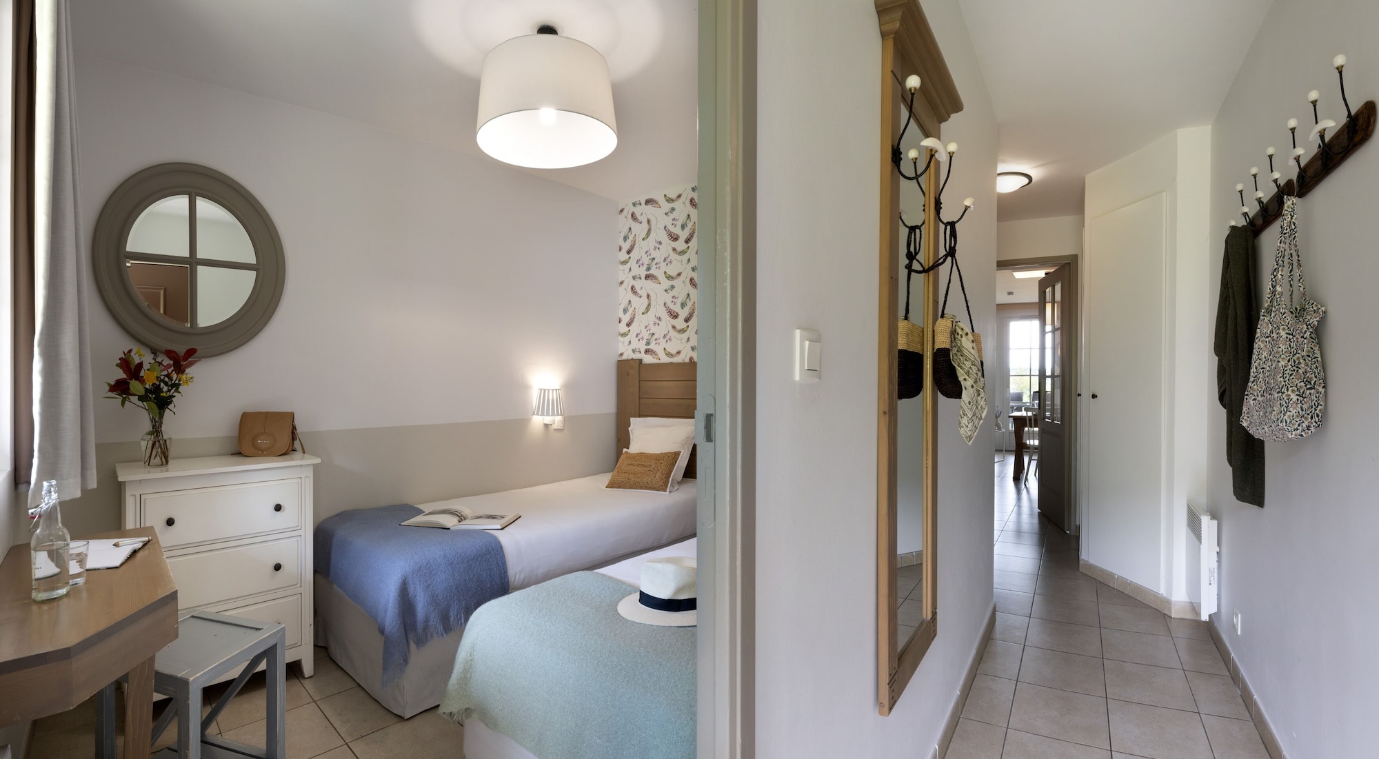 1 Bedroom, Apartment, Twin Beds, Sofa, Balcony or Terrace