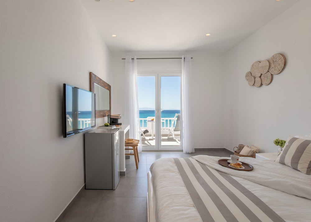 Acrogiali Beach Hotel 14/70