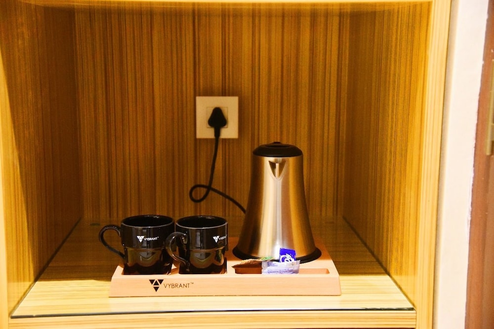 Vybrant Hotels 20/32