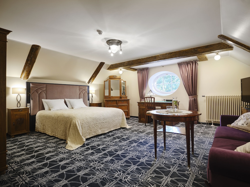 Villa Ammende Restoran and Hotell 14/50