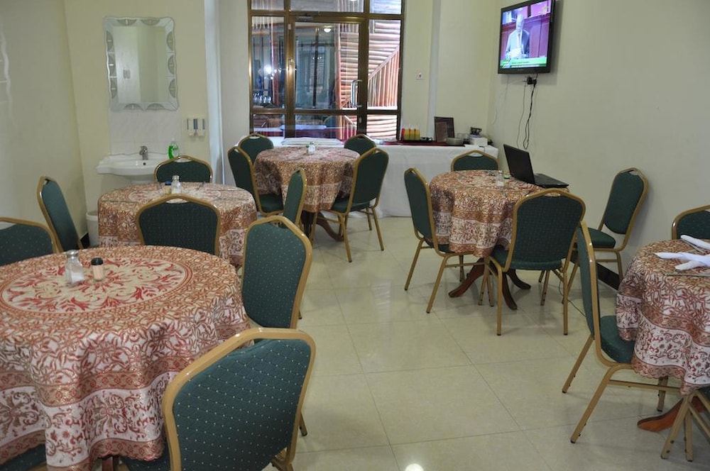 Sawe Hotel 30/43