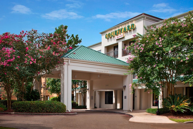 Courtyard New Orleans Covington Mandeville 2/16