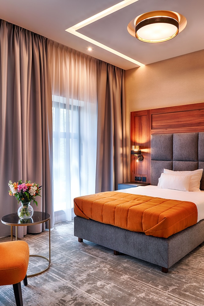 Grand Focus Hotel Szczecin 4/28