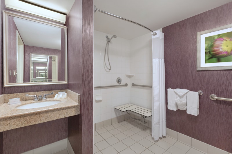 Hilton Garden Inn-Springfield Ma 24/24