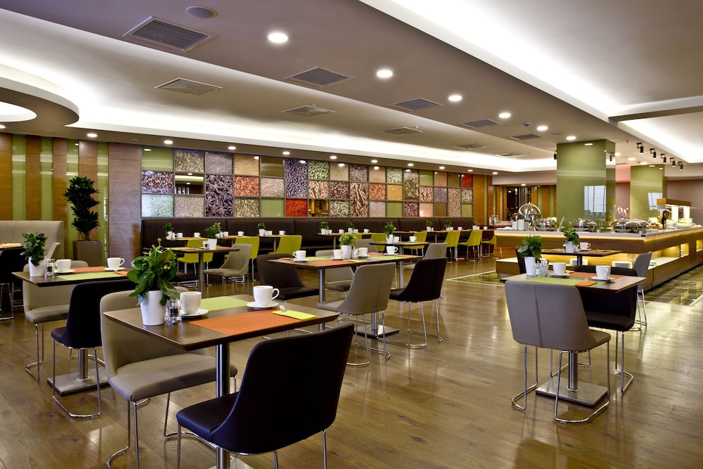 HOLIDAY INN GAZIANTEP SEHITKAMIL 30/39