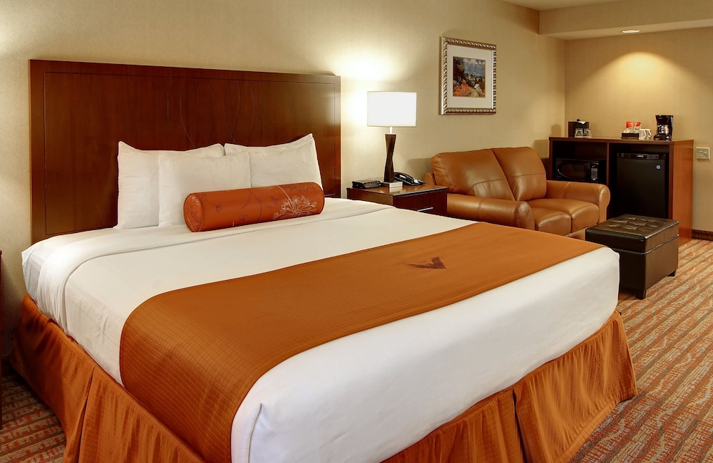 Phoenix Inn Suites South Salem 14/57