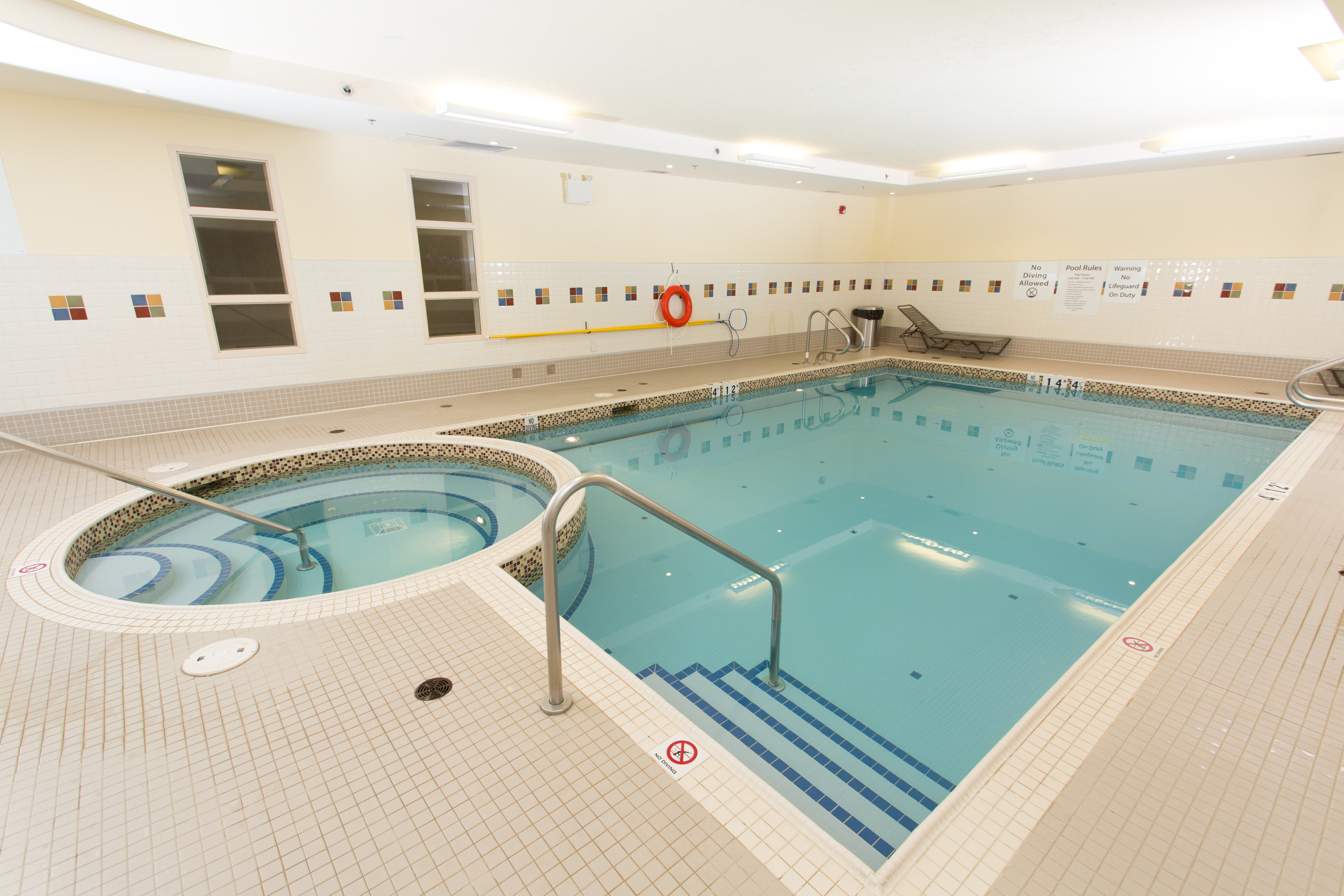 Holiday Inn Hotel Suites Lloydminster 37/65