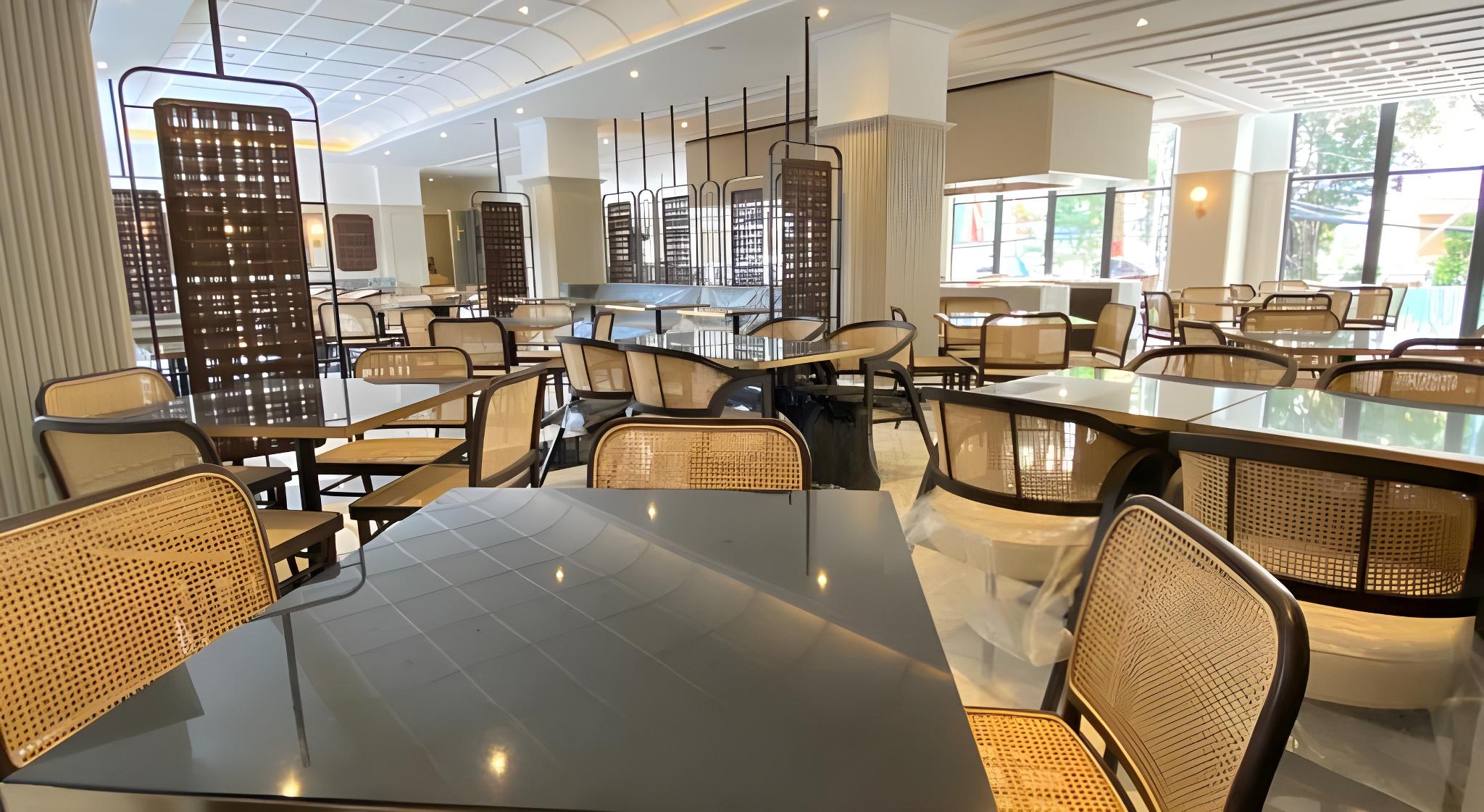 Maia Hotel Jakarta 40/58