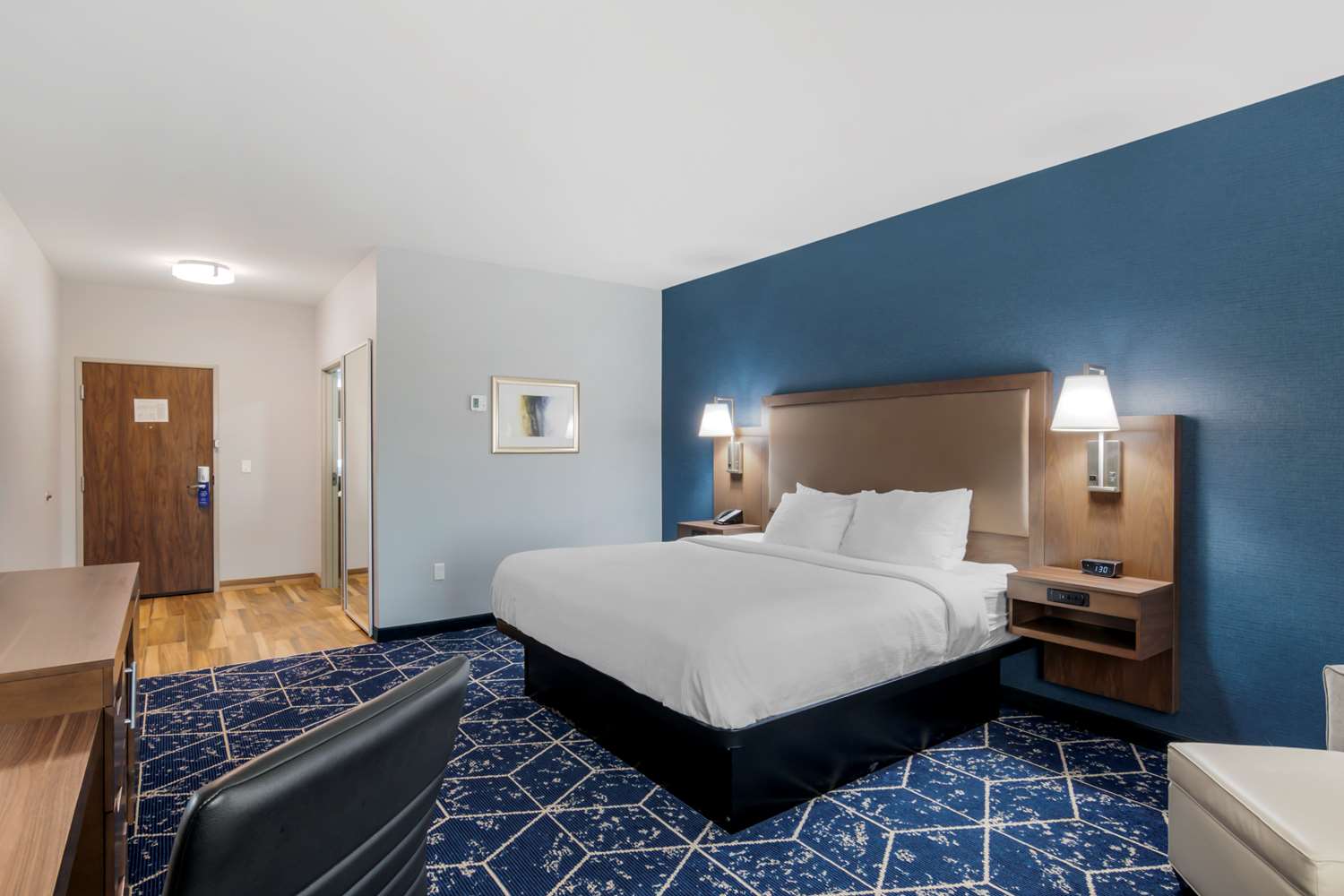 غرفة بسرير كينج لذوي الإعاقة، Best Western Plus St Louis Airport Hotelbest Western Plus St Louis Airport Hotel 4/7