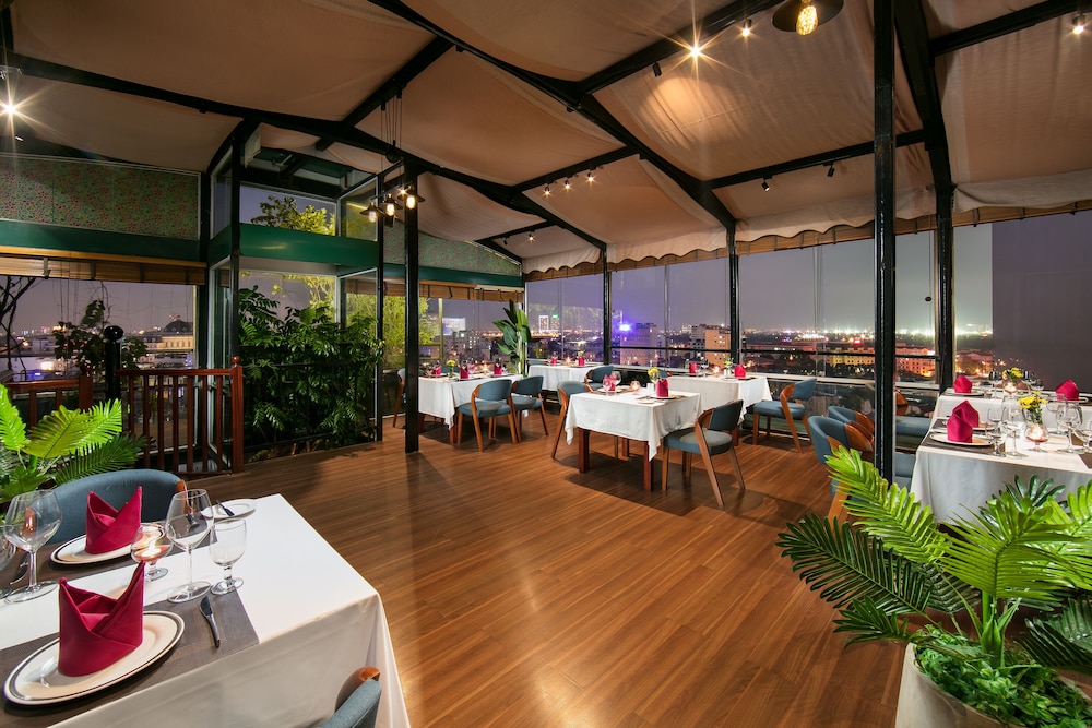 La Casa Hanoi Hotel 30/46