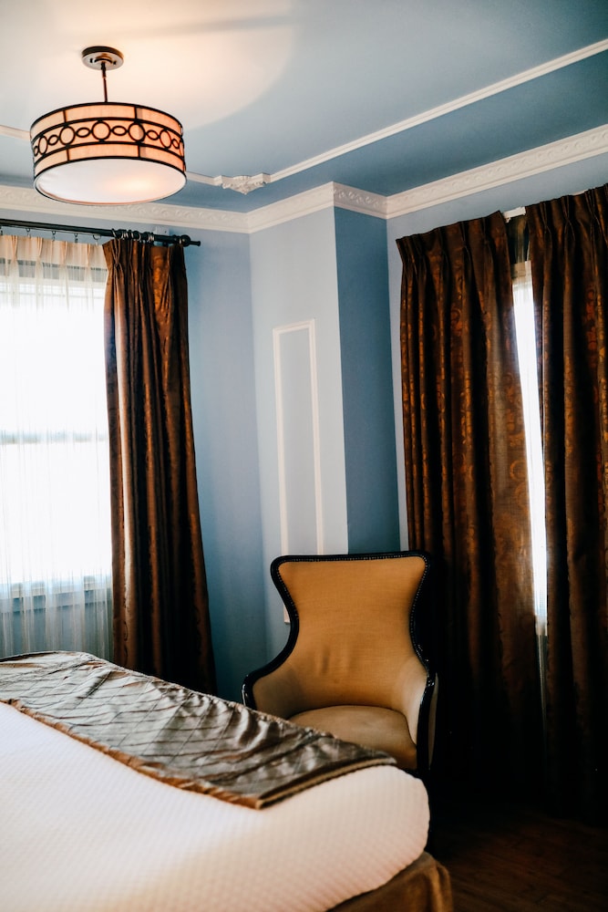 Hotel 1110 - Adults Only 13/75